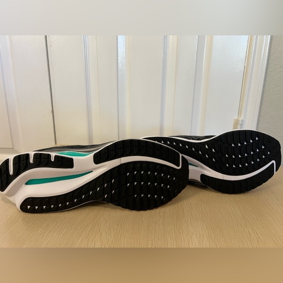 NWT Mizuno Men’s Wave Inspire 19 Sneaker 11.5 - Picture 7 of 8